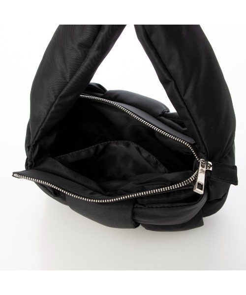 EVOL（イーボル）の「【EVOL/イーボル】 ファスナー付きメッシュナイロンハンドバッグ IU5130（ハンドバッグ・レディース・ベージュ/ブラック/アイボリー・FREE）」の16枚目の写真