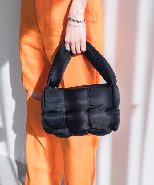 EVOL（イーボル）の「【EVOL/イーボル】 ファスナー付きメッシュナイロンハンドバッグ IU5130（ハンドバッグ・レディース・ベージュ/ブラック/アイボリー・FREE）」の9枚目の写真