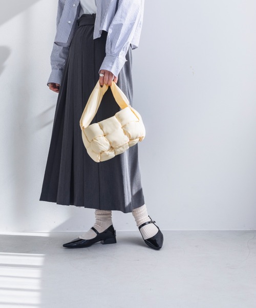 EVOL（イーボル）の「【EVOL/イーボル】 ファスナー付きメッシュナイロンハンドバッグ IU5130（ハンドバッグ・レディース・ベージュ/ブラック/アイボリー・FREE）」の11枚目の写真