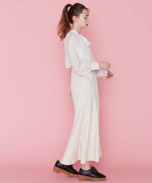 archives（アルシーヴ）の「ボウタイブラウス＋マーメイドキャミワンピース（ワンピース・レディース・ブラック/グレー/アイボリー・MEDIUM）」の6枚目の写真