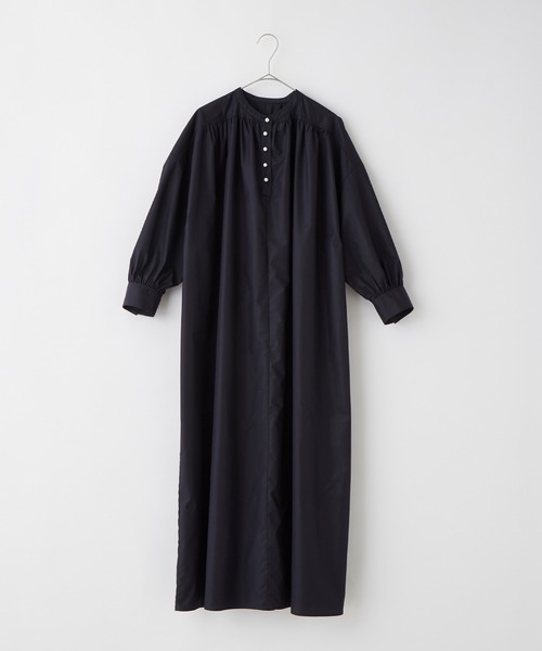 BONLECILL（ボンルシール）の「ボリュームスリーブ  パールボタンヘンリーネック シャツワンピース（シャツワンピース・レディース・オフホワイト/ネイビー系/ブルー/オレンジ/ネイビー・FREE）」の9枚目の写真