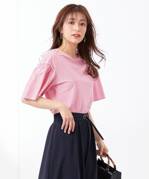 ANY SIS(エニィスィス)の「シルケットストライプ フレアスリーブ カットソー(Tシャツ/カットソー・レディース・ピンク系1/ライトグリーン系1/ライトイエロー系9/ネイビー系1/スカイブルー系1/ライラック系9・4)」の6枚目の写真