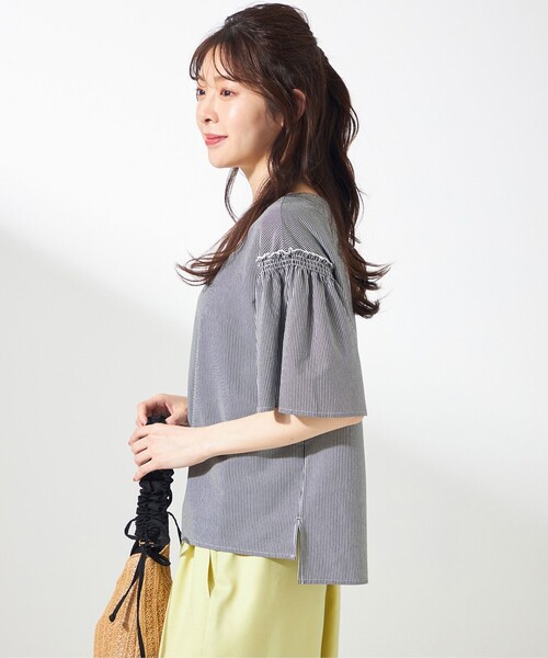 ANY SIS(エニィスィス)の「シルケットストライプ フレアスリーブ カットソー(Tシャツ/カットソー・レディース・ピンク系1/ライトグリーン系1/ライトイエロー系9/ネイビー系1/スカイブルー系1/ライラック系9・4)」の18枚目の写真
