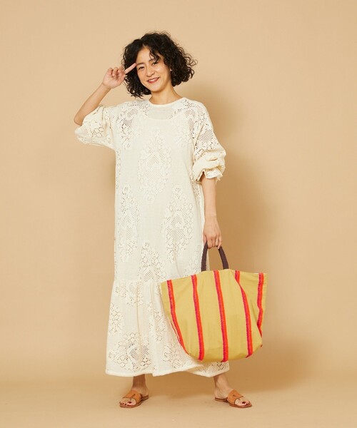 Freada(フリーダ)の「beej/ビージ LoopBIGTOTE/ループビッグトートバッグ(トートバッグ・レディース・ベージュ/ホワイト・ONE SIZE)」の17枚目の写真