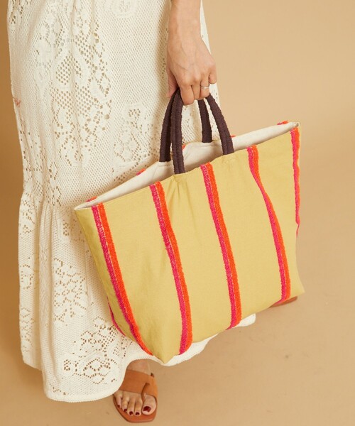 Freada(フリーダ)の「beej/ビージ LoopBIGTOTE/ループビッグトートバッグ(トートバッグ・レディース・ベージュ/ホワイト・ONE SIZE)」の14枚目の写真