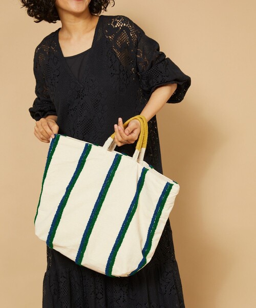 Freada(フリーダ)の「beej/ビージ LoopBIGTOTE/ループビッグトートバッグ(トートバッグ・レディース・ベージュ/ホワイト・ONE SIZE)」の12枚目の写真