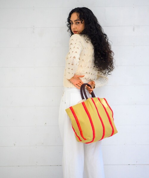 Freada(フリーダ)の「beej/ビージ LoopBIGTOTE/ループビッグトートバッグ(トートバッグ・レディース・ベージュ/ホワイト・ONE SIZE)」の15枚目の写真