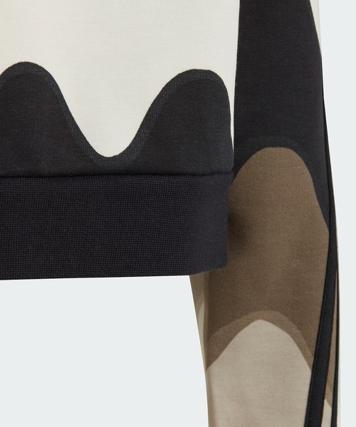 adidas（アディダス）の「マリメッコ 総柄プリント コットン スウェットシャツ / トレーナー / アディダス adidas（スウェット・キッズ・ブラック/ホワイト・130/150/140/160）」の5枚目の写真