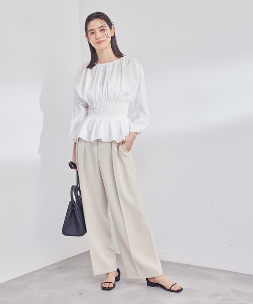 シャーリングペプラムブラウス