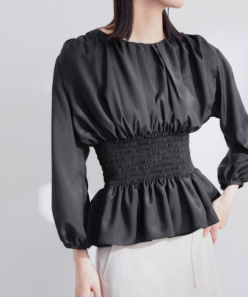 シャーリングペプラムブラウス
