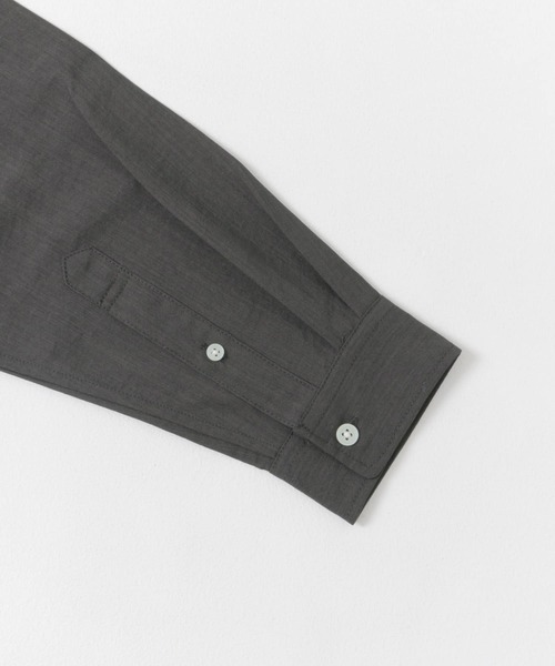 URBAN RESEARCH DOORS（アーバンリサーチドアーズ）の「『吸水速乾』セオアルファオープンカラーロングスリーブシャツ（シャツ/ブラウス・メンズ・オフホワイト/チャコールグレー/モカ・MEDIUM/LARGE）」の8枚目の写真