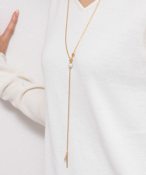 NOLLEY’S Sophi（ノーリーズソフィ）の「スライドパールY字ネックレス（ネックレス・レディース・ゴールド・FREE）」の5枚目の写真