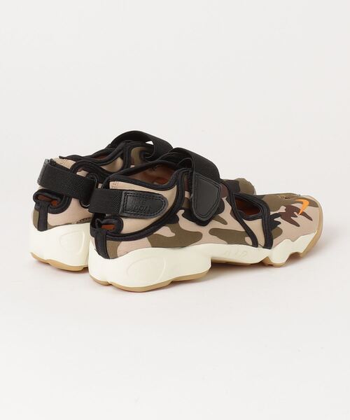 NIKE(ナイキ)の「NIKE/ナイキ WS AIR RIFT/ウィメンズ エアリフト(スニーカー・レディース・ブラウン系カモフラージュ・24cm/25cm/26cm/27cm/28cm/23cm)」の2枚目の写真
