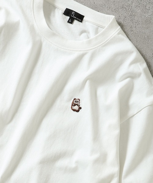 ZIP FIVE（ジップファイブ）の「【ZIP FIVE】動物刺繍 ワンポイント 綿100 ビッグシルエット 半袖 Tシャツ ユニセックス（Tシャツ/カットソー・レディース・ホワイト×ネイビー/オートミール/杢グレー/クリーム/ホワイト系/ホワイト系1/ホワイト系2/ホワイト系3/ブラック系/グレー系/ベージュ系/アイボリー系/ネイビー系/ネイビー系1/ネイビー系2/ネイビー/ブラック/ホワイト/ホワイト系7/ホワイト系8/ホワイト系4/ホワイト系6/ブラック系1/アイボリー系1/ネイビー系3/ネイビー系4/ホワイト系5/ベージュ系1・LARGE/MEDIUM/SMALL/X-LARGE）」の9枚目の写真