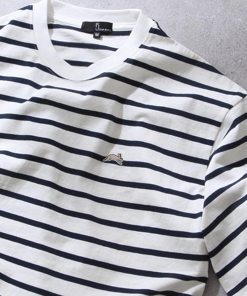 ZIP FIVE（ジップファイブ）の「【ZIP FIVE】動物刺繍 ワンポイント 綿100 ビッグシルエット 半袖 Tシャツ ユニセックス（Tシャツ/カットソー・レディース・ホワイト×ネイビー/オートミール/杢グレー/クリーム/ホワイト系/ホワイト系1/ホワイト系2/ホワイト系3/ブラック系/グレー系/ベージュ系/アイボリー系/ネイビー系/ネイビー系1/ネイビー系2/ネイビー/ブラック/ホワイト/ホワイト系7/ホワイト系8/ホワイト系4/ホワイト系6/ブラック系1/アイボリー系1/ネイビー系3/ネイビー系4/ホワイト系5/ベージュ系1・LARGE/MEDIUM/SMALL/X-LARGE）」の3枚目の写真