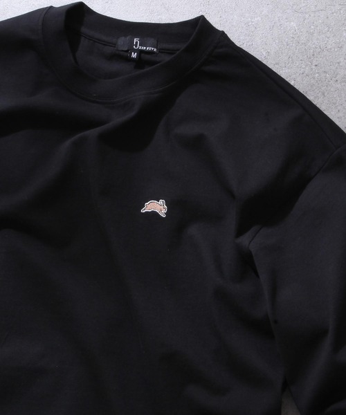 ZIP FIVE（ジップファイブ）の「【ZIP FIVE】動物刺繍 ワンポイント 綿100 ビッグシルエット 半袖 Tシャツ ユニセックス（Tシャツ/カットソー・レディース・ホワイト×ネイビー/オートミール/杢グレー/クリーム/ホワイト系/ホワイト系1/ホワイト系2/ホワイト系3/ブラック系/グレー系/ベージュ系/アイボリー系/ネイビー系/ネイビー系1/ネイビー系2/ネイビー/ブラック/ホワイト/ホワイト系7/ホワイト系8/ホワイト系4/ホワイト系6/ブラック系1/アイボリー系1/ネイビー系3/ネイビー系4/ホワイト系5/ベージュ系1・LARGE/MEDIUM/SMALL/X-LARGE）」の12枚目の写真