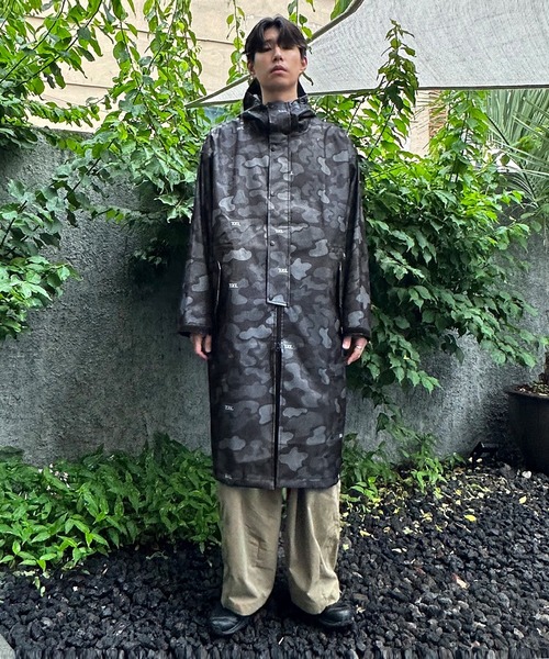 minsobi（ミンソビ）の「3color オーバーサイズレインコート（ナイロンジャケット・メンズ・チェック/ブラック/ベージュ・FREE）」の4枚目の写真