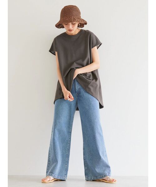 AMERICAN HOLIC（アメリカンホリック）の「バック異素材ドットボタンカットプルオーバー（Tシャツ/カットソー・レディース・チャコールグレー/グレイッシュベージュ/オフホワイト・L/M）」の7枚目の写真