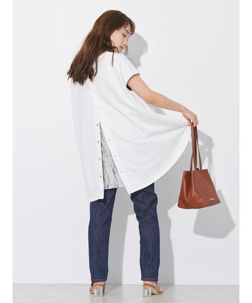 AMERICAN HOLIC（アメリカンホリック）の「バック異素材ドットボタンカットプルオーバー（Tシャツ/カットソー・レディース・チャコールグレー/グレイッシュベージュ/オフホワイト・L/M）」の21枚目の写真