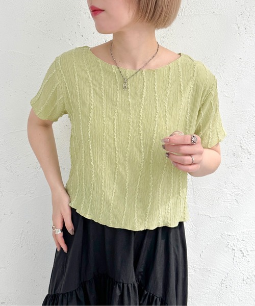 apres jour mignon(アプレジュールミニョン)の「カットジャガードTシャツ【ZOZOTOWN限定アイテム】(Tシャツ/カットソー・レディース・ブラック/アイボリー/グリーン・X-LARGE/フリー)」の4枚目の写真