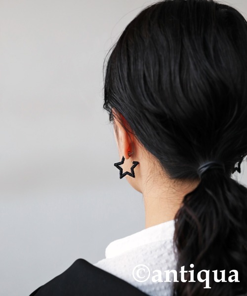 antiqua(アンティカ)の「スターモチーフピアス(ピアス(両耳用)・レディース・ブラック・FREE)」の6枚目の写真