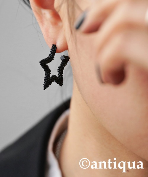 antiqua(アンティカ)の「スターモチーフピアス(ピアス(両耳用)・レディース・ブラック・FREE)」の5枚目の写真