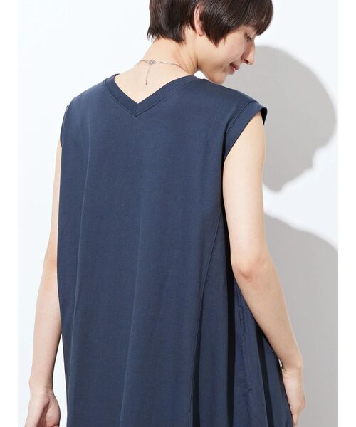 AMERICAN HOLIC（アメリカンホリック）の「ノースリーブカットフレアワンピース（ワンピース・レディース・パープル/ネイビー/ブラウン/マスタード・L/M）」の16枚目の写真