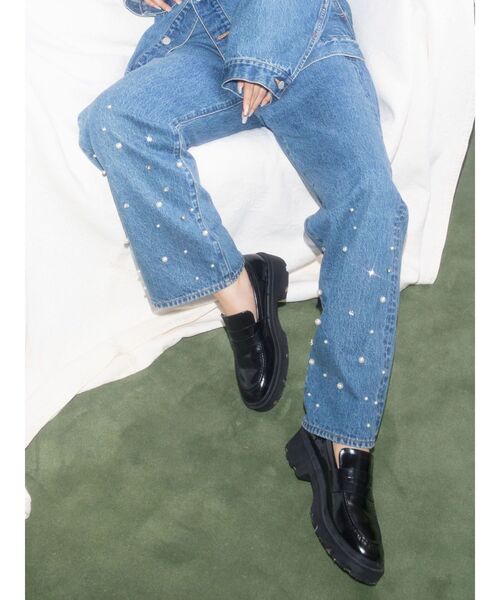 CALNAMUR（カルナムール）の「ビジューストレートデニムパンツ（デニムパンツ・レディース・ブルー・SMALL/MEDIUM）」の16枚目の写真