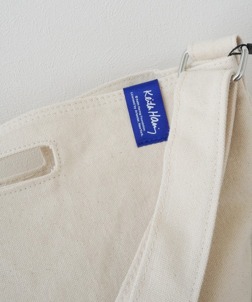 Keith Haring（キース・ヘリング）の「【 Keith Haring / キースヘリング 】 刺繍 キャンバス ショルダー バッグ（トートバッグ・レディース・ホワイト系その他/ブラック/ブラック系その他/ホワイト・FREE）」の15枚目の写真