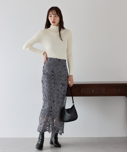 BLUEEAST（ブルーイースト）の「配色＆無地ワイドリブハイネックニット（ニット/セーター・レディース・レッド/ブラック/ベージュ系/グリーン系/アイボリー・MEDIUM）」の20枚目の写真