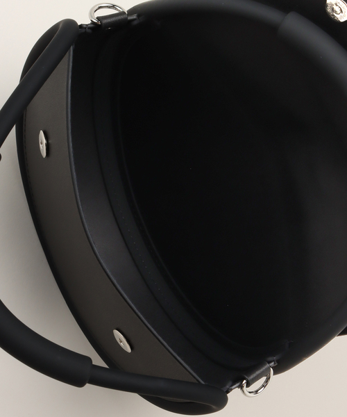NaNa-NaNa（ナナナナ）の「【nana-nana/ナナ-ナナ】HOOP RECYCLED LEATHER（ハンドバッグ・レディース・ブラック・FREE）」の6枚目の写真