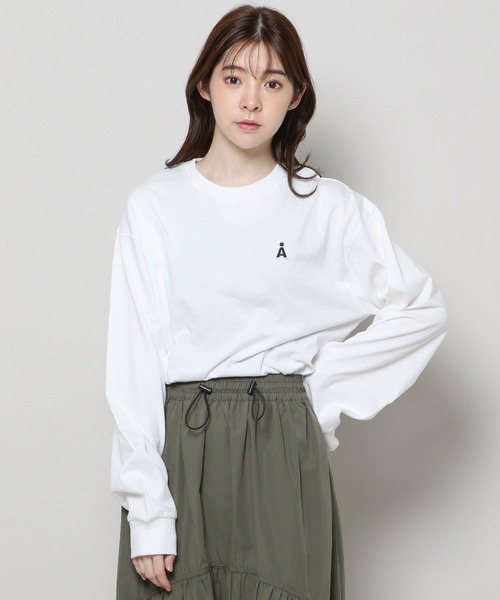 ALAND(エーランド)の「【UNISEX】ALAND/ワッペンロゴ長袖Tシャツ(Tシャツ/カットソー・レディース・ベージュ/ブラック/ホワイト/ブルー/ネイビー・LARGE/MEDIUM/X-LARGE/SMALL)」の16枚目の写真