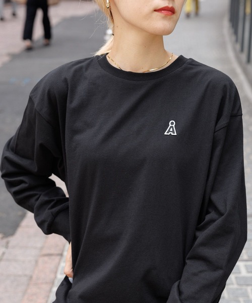 ALAND(エーランド)の「【UNISEX】ALAND/ワッペンロゴ長袖Tシャツ(Tシャツ/カットソー・レディース・ベージュ/ブラック/ホワイト/ブルー/ネイビー・LARGE/MEDIUM/X-LARGE/SMALL)」の13枚目の写真