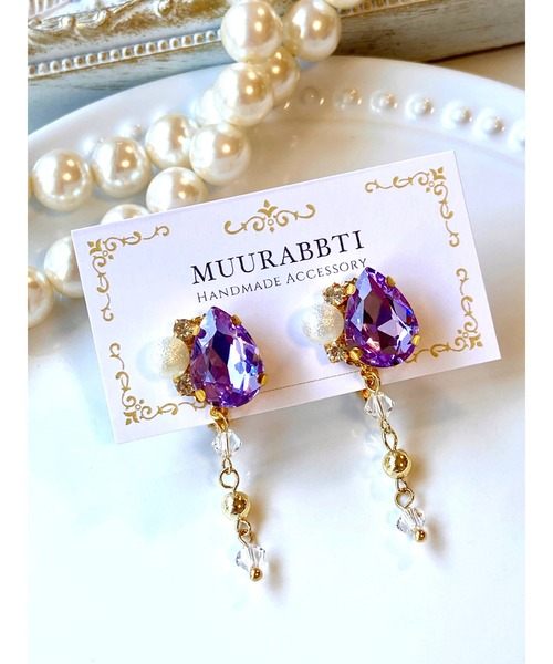 tone(トーン)の「【MUURABBTI】雫ビジューとスワロフスキーのイヤリング(MA)(イヤリング・レディース・コバルトブルー/エメラルドブルー/バイオレット・FREE)」の3枚目の写真