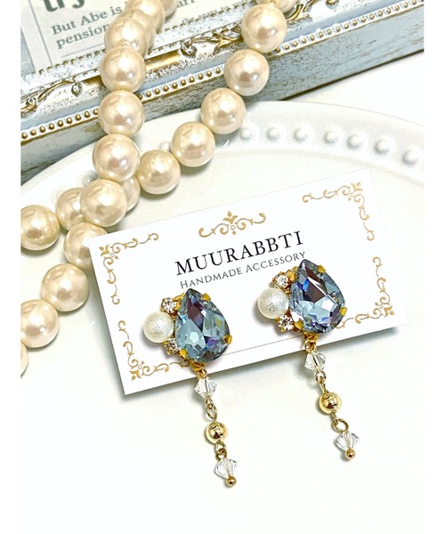 tone(トーン)の「【MUURABBTI】雫ビジューとスワロフスキーのイヤリング(MA)(イヤリング・レディース・コバルトブルー/エメラルドブルー/バイオレット・FREE)」の14枚目の写真
