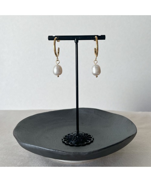 tone(トーン)の「【kocea】ステンレスピアス/淡水パール 金属アレルギー対応アクセサリー(MA)(ピアス(両耳用)・レディース・B/A/C/D・FREE)」の13枚目の写真