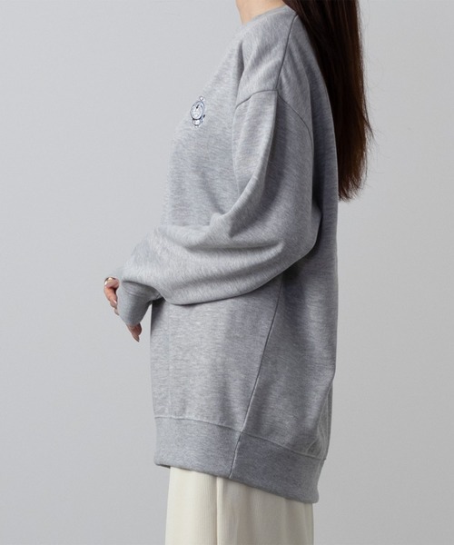 Mac-House（マックハウス）の「I'ｍ Doraemon ワンポイント刺繍 バックプリント トレーナー（スウェット・レディース・ブルー系その他/杢グレー/ライトベージュ・フリー）」の6枚目の写真