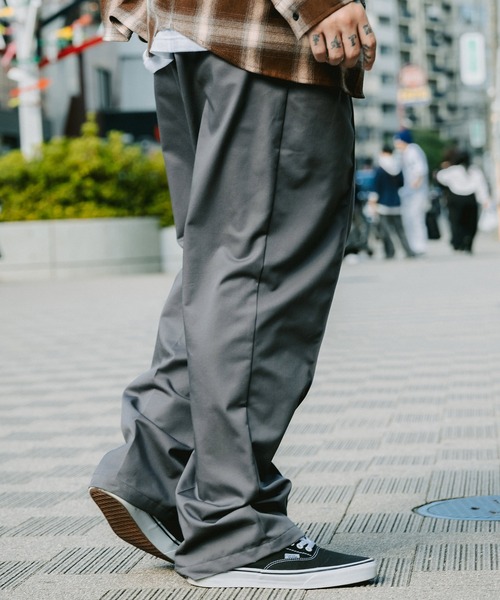 Subciety(サブサエティ)の「BALLOON CHINO SLACKS(スラックス・メンズ・ブラック/アイボリー/グレー/オリーブ・SMALL/MEDIUM/X-LARGE/LARGE)」の16枚目の写真