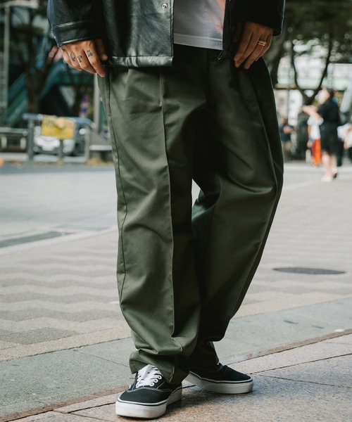 Subciety(サブサエティ)の「BALLOON CHINO SLACKS(スラックス・メンズ・ブラック/アイボリー/グレー/オリーブ・SMALL/MEDIUM/X-LARGE/LARGE)」の22枚目の写真