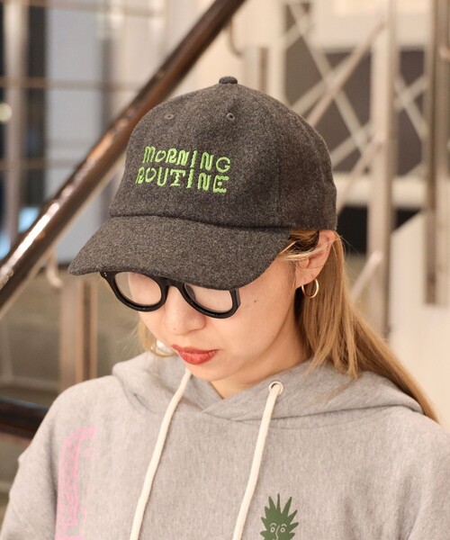 TOKYO CULTUART by BEAMS(トウキョウカルチャートバイビームス)の「norahi / routine CAP(キャップ・メンズ・ブラウン/チャコールグレー・ONE SIZE)」の2枚目の写真