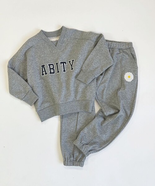 aBity select(アビティセレクト)の「マーガレット刺しゅうワッペン センタープレススウェットパンツ(スウェットパンツ・キッズ・チャコールグレー/杢グレー/ピンク・90/110/120/100)」の14枚目の写真