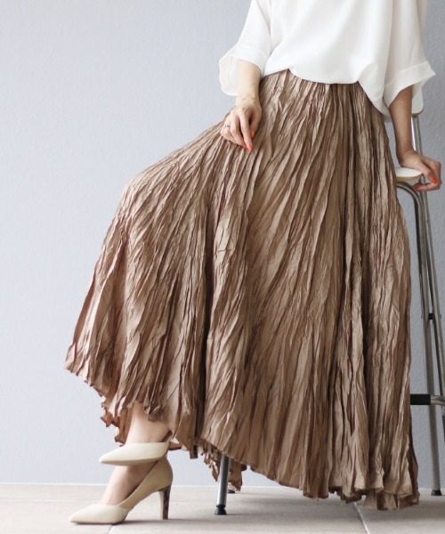 存在感のあるスクイズスカート（スカート）｜Vieo（ヴィオ）