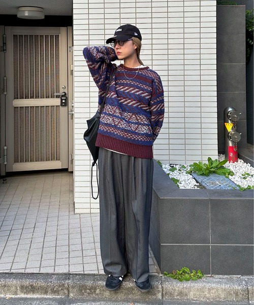 feepur(フェピュール)の「【ハンドウォッシャブル】幾何柄ジャガードニット(ニット/セーター・レディース・杢グレー/レッド/アイボリー・MEDIUM)」の4枚目の写真