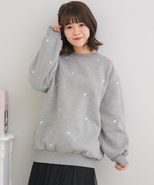 Hemi.　0107 ♡ ems excite（エムズエキサイト）の「ランダムハートBIGトレーナー（T