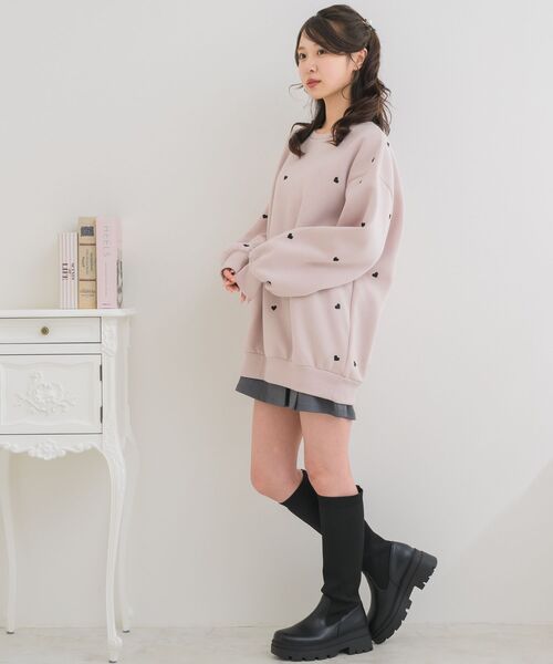 ems excite（エムズエキサイト）の「ランダムハートBIGトレーナー（T