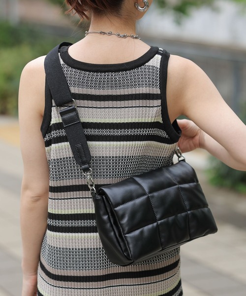 LEPSIM(レプシィム)の「パデット2WAYショルダー 103831(ショルダーバッグ・レディース・ブラック/オフホワイト/ライトイエロー/ガンメタ/ライム/ブルー/シルバー/レッド・ONE SIZE)」の14枚目の写真