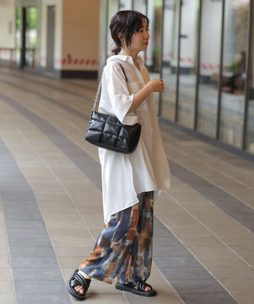 LEPSIM(レプシィム)の「パデット2WAYショルダー 103831(ショルダーバッグ・レディース・ブラック/オフホワイト/ライトイエロー/ガンメタ/ライム/ブルー/シルバー/レッド・ONE SIZE)」の16枚目の写真