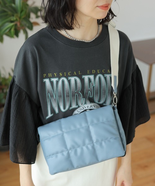 LEPSIM(レプシィム)の「パデット2WAYショルダー 103831(ショルダーバッグ・レディース・ブラック/オフホワイト/ライトイエロー/ガンメタ/ライム/ブルー/シルバー/レッド・ONE SIZE)」の21枚目の写真