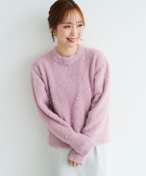 le.coeur blanc(ルクールブラン)の「フェザーヤーンパールデザインニット(ニット/セーター・レディース・ブラック/ベージュ/ピンク・38)」の3枚目の写真