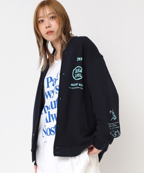 RNA（アールエヌエー）の「M2206 MASH UP裏毛スタジャン（ブルゾン・レディース・ブラック/グリーン/ネイビー・MEDIUM）」の17枚目の写真